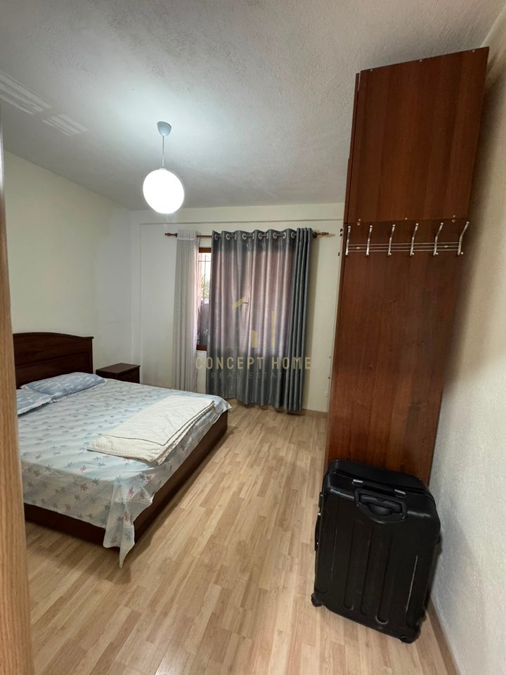 Jepet me qera Apartament 1+1 ne Selit/Cmimi: 45.000 leke / Muaj