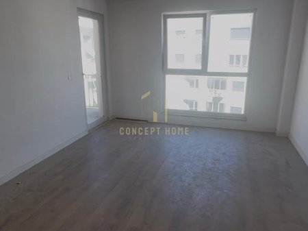 Shitet apartament 2+1 ne Laprake.