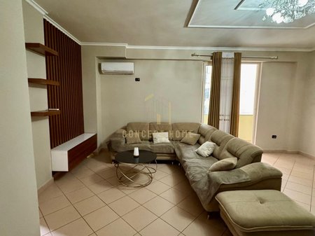 Jepet me qera apartament 2+1 tek Kodra e Diellit