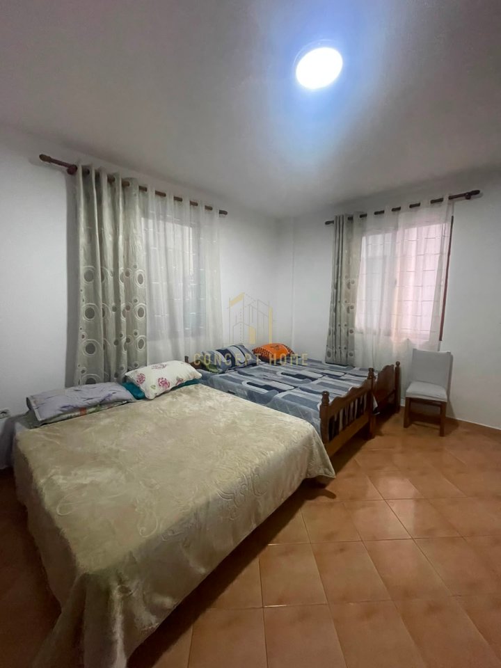Jepet me qera apartament 1+1ne Bulevard te Ri