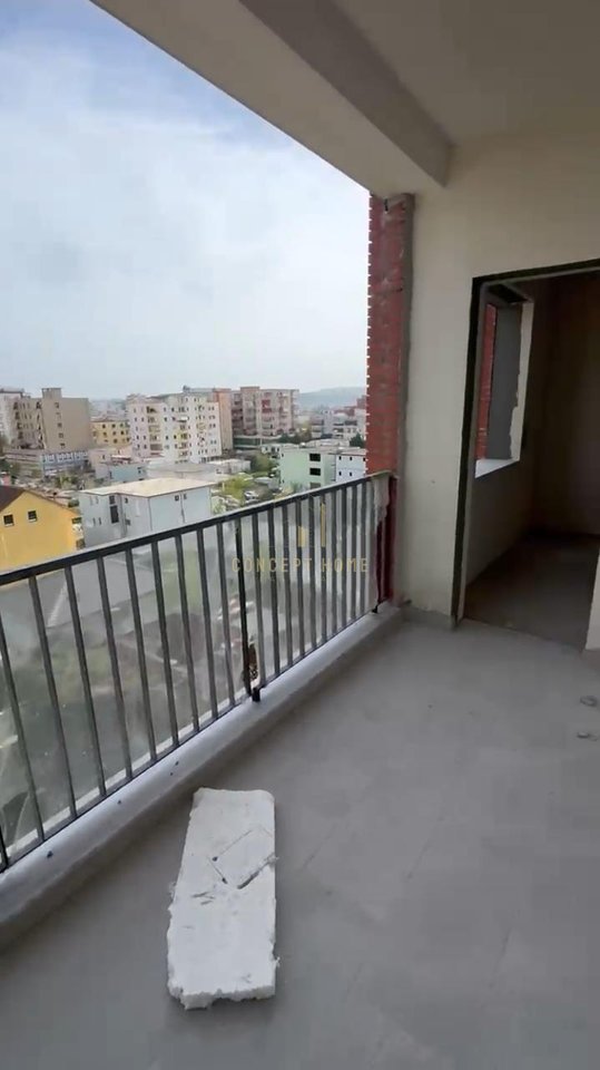 Shitet apartament 2+1+2 ne Kamez /Cmimi per shitje : 99.000 Euro