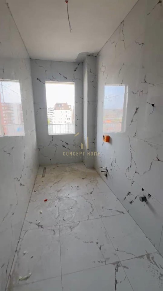 Shitet apartament 2+1+2 ne Kamez /Cmimi per shitje : 99.000 Euro