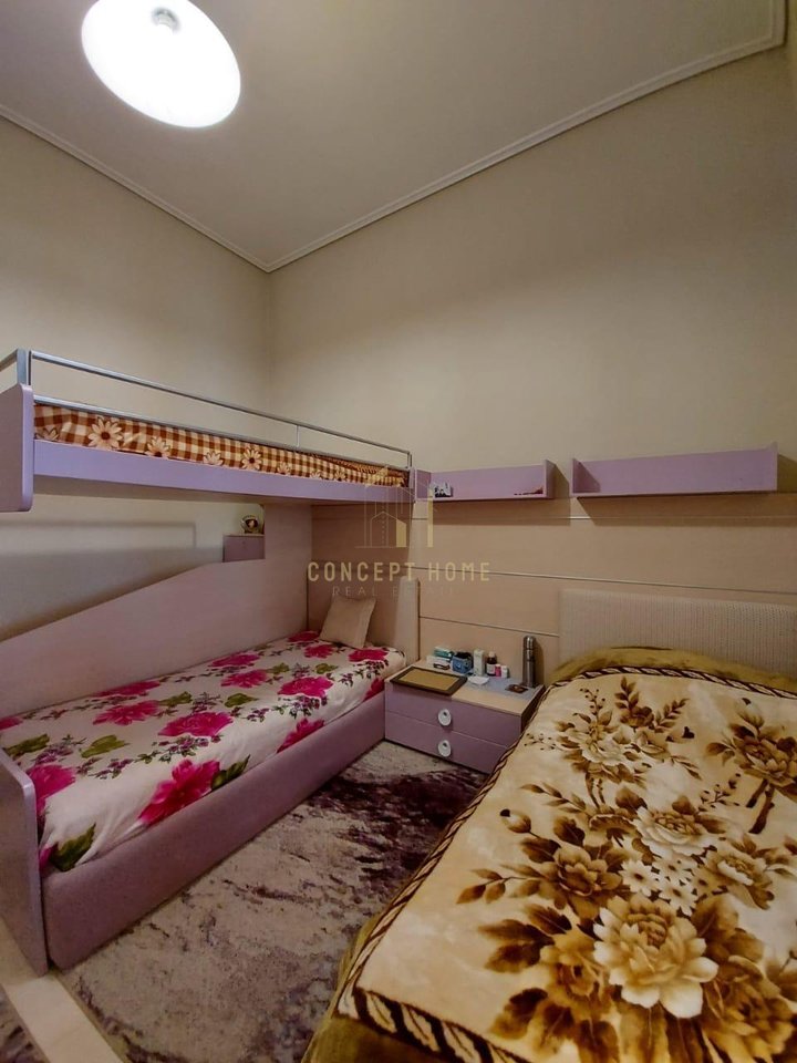 Jepet me qera penthouse ne Fresk
