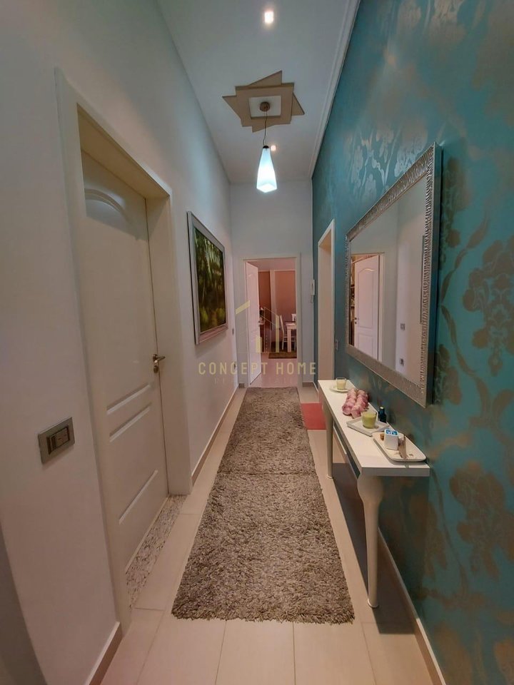 Jepet me qera penthouse ne Fresk