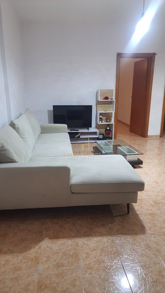 Jepet me qera super apartament 2+1 ne Laprake