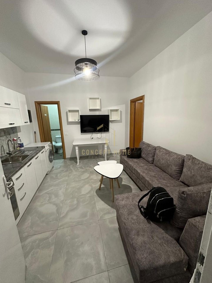 Jepet me qera apartament 1+1 tek 21 Dhjetori