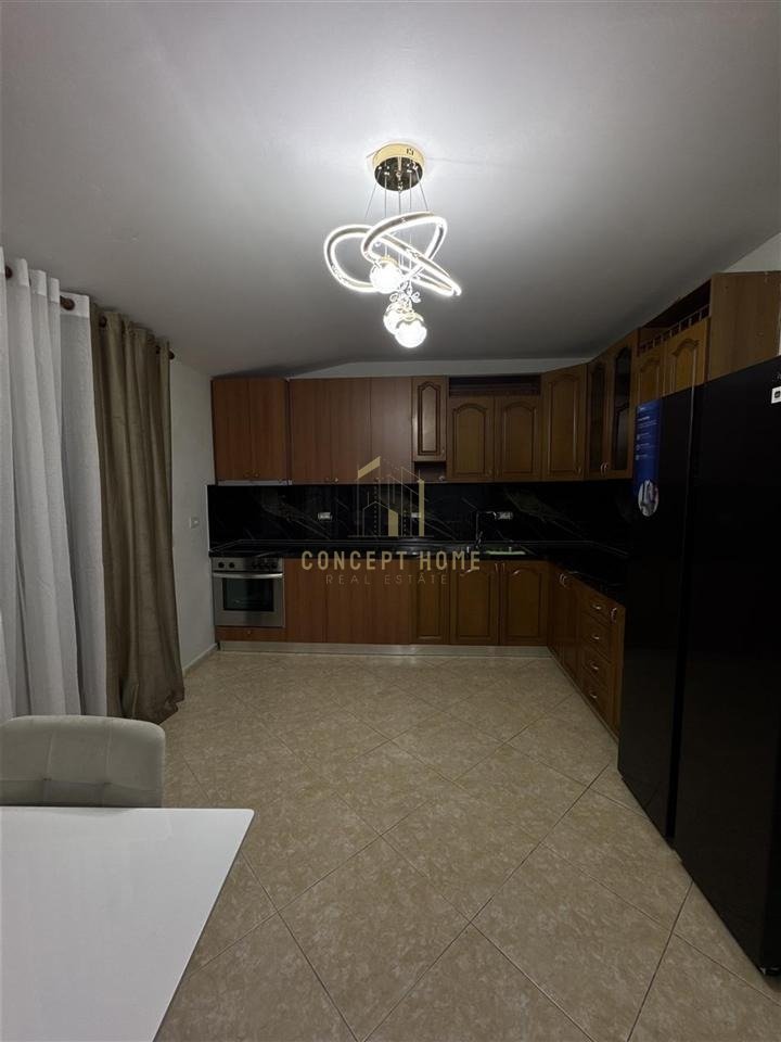 For rent in private building 2+1 at Kodra e Priftit