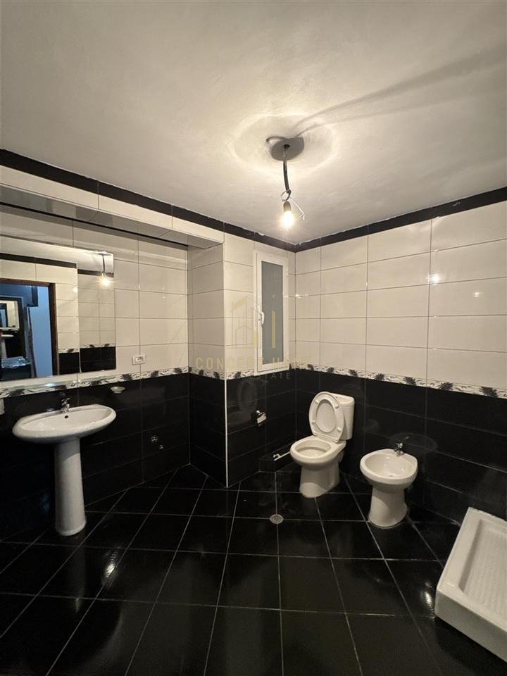 For rent in private building 2+1 at Kodra e Priftit