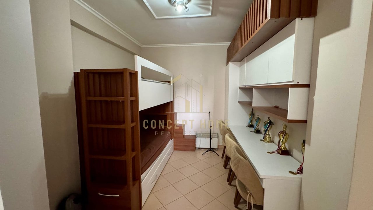 Jepet me qera apartament 2+1 tek Kodra e Diellit
