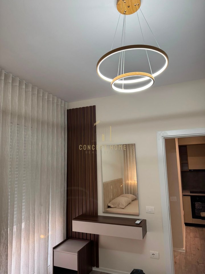 Jepet me qera apartament 1+1+ verande  ne Kamez