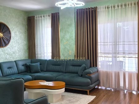 Jepet me qera apartament 2+1 ne Fresk