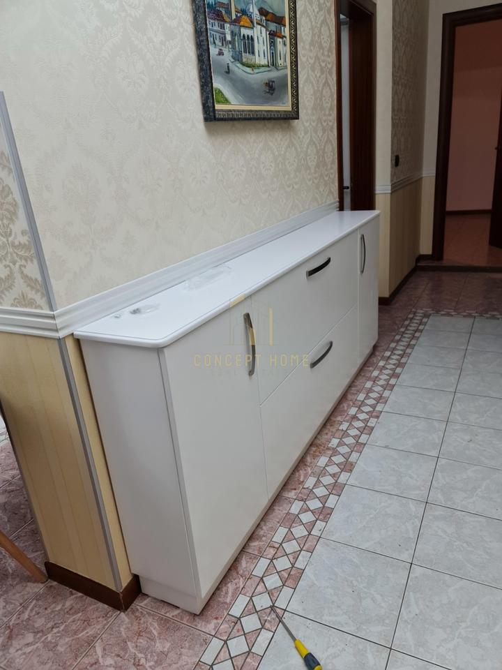 Jepet me qera apartament 3+1 prane liqenit