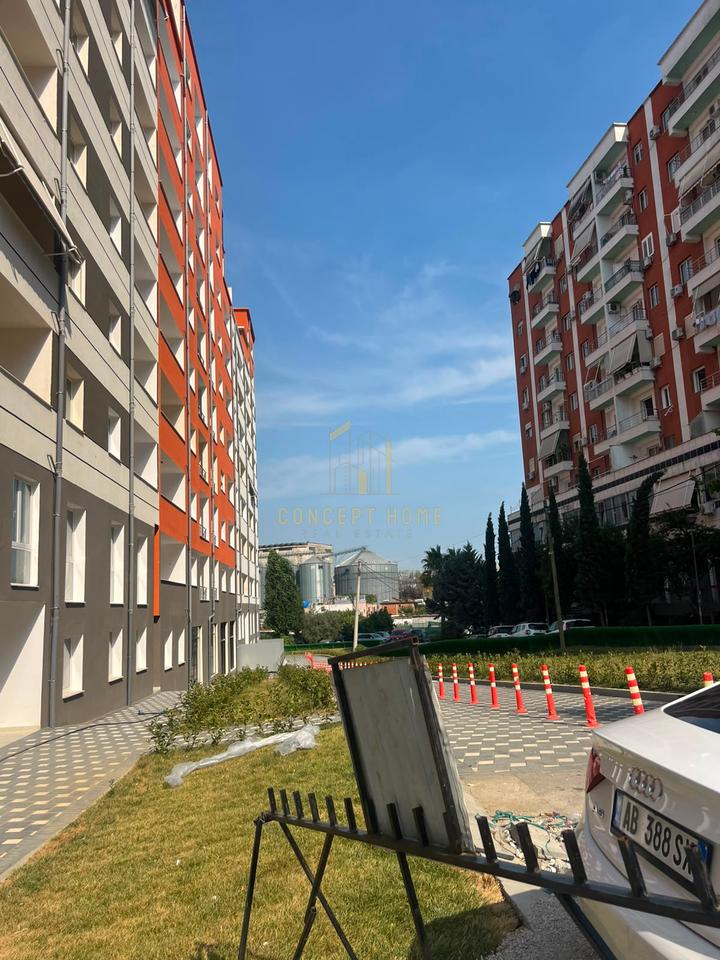 Business premises for rent in Yzberisht
