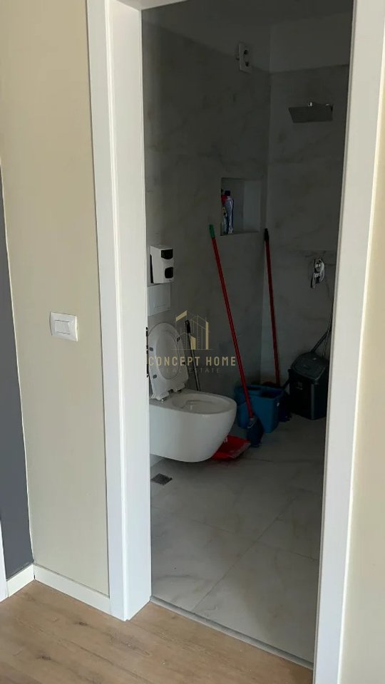 Apartament 4+1+2 Me Qira në Zogu i Zi, Tiranë - 2300€ | 224 m²