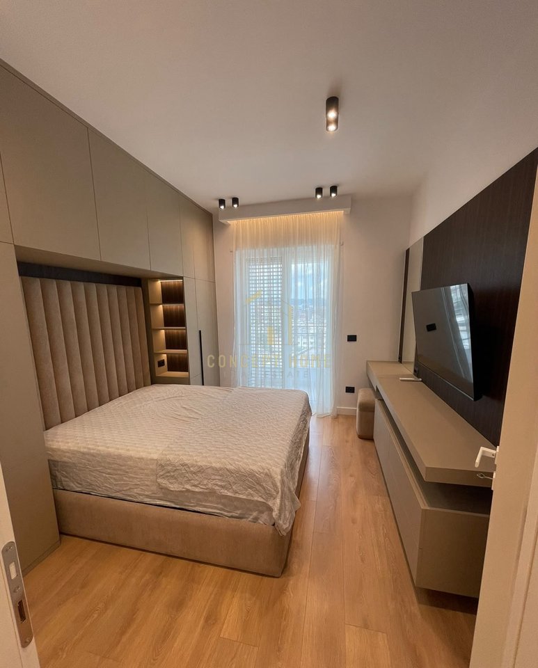 Apartment 1+1 for rent at Erli Complex/Price: 80,000 lek/month