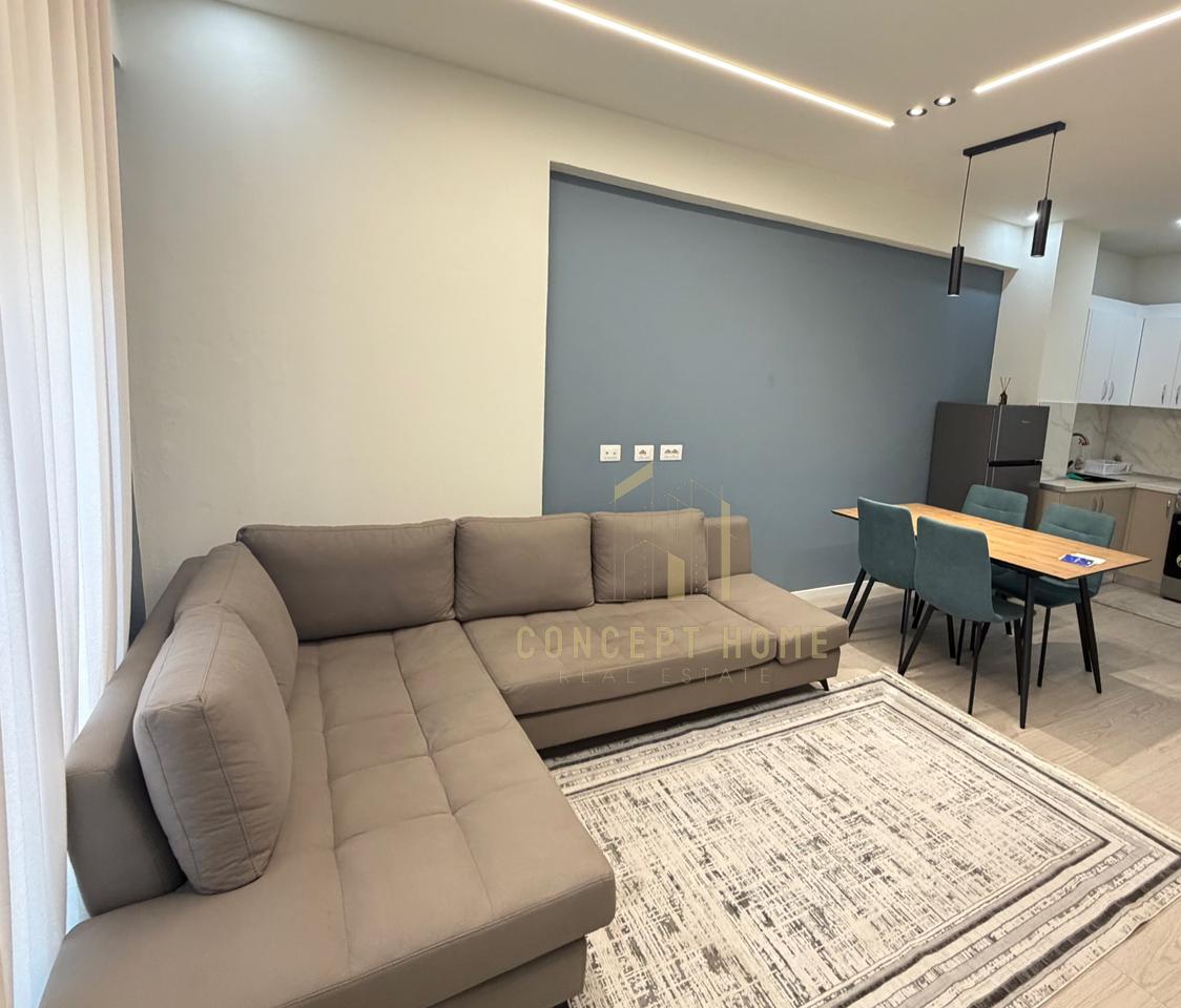 Jepet me qera apartament 1+1 prane Stacioni i Trenit
