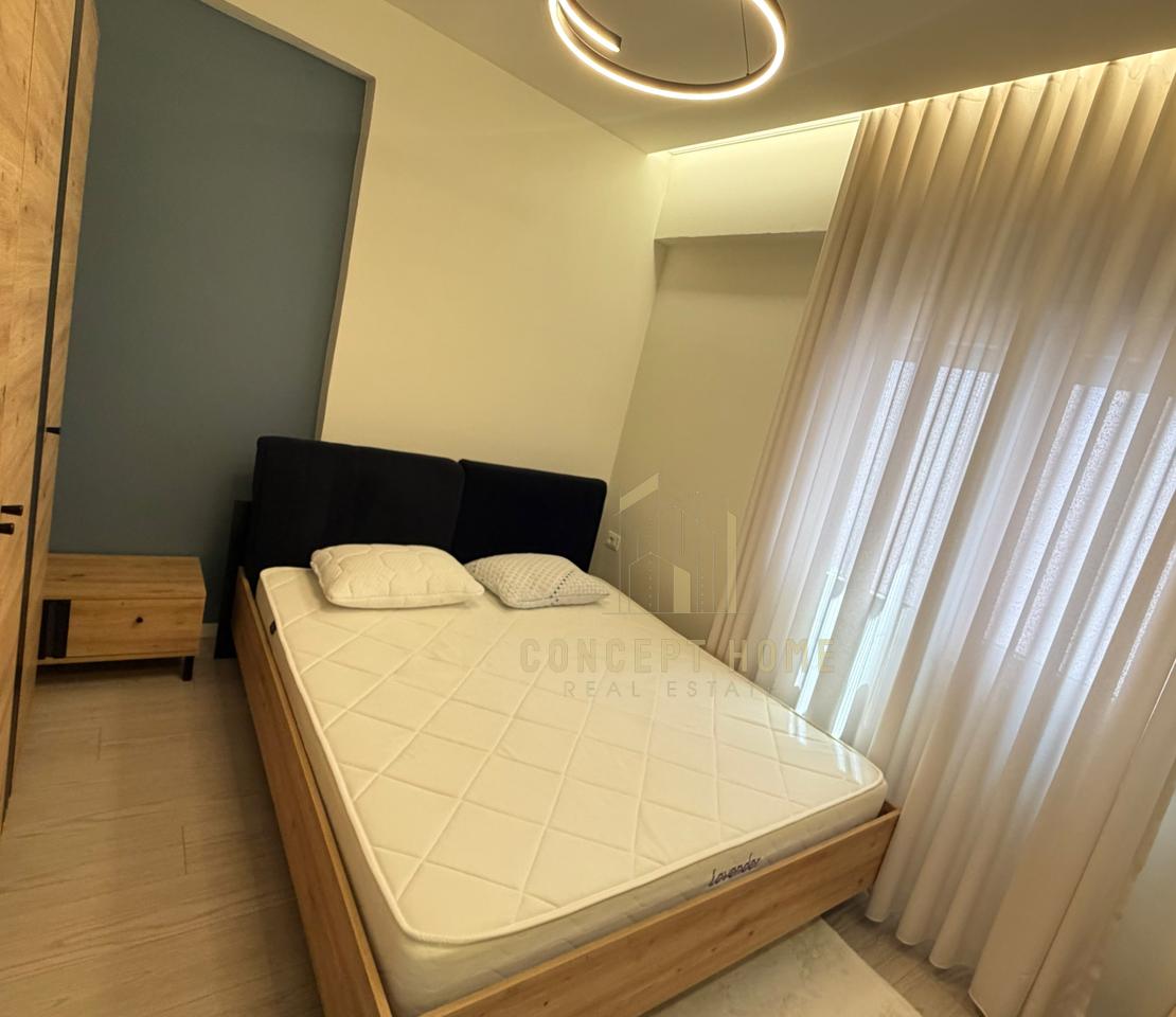 Jepet me qera apartament 1+1 prane Stacioni i Trenit
