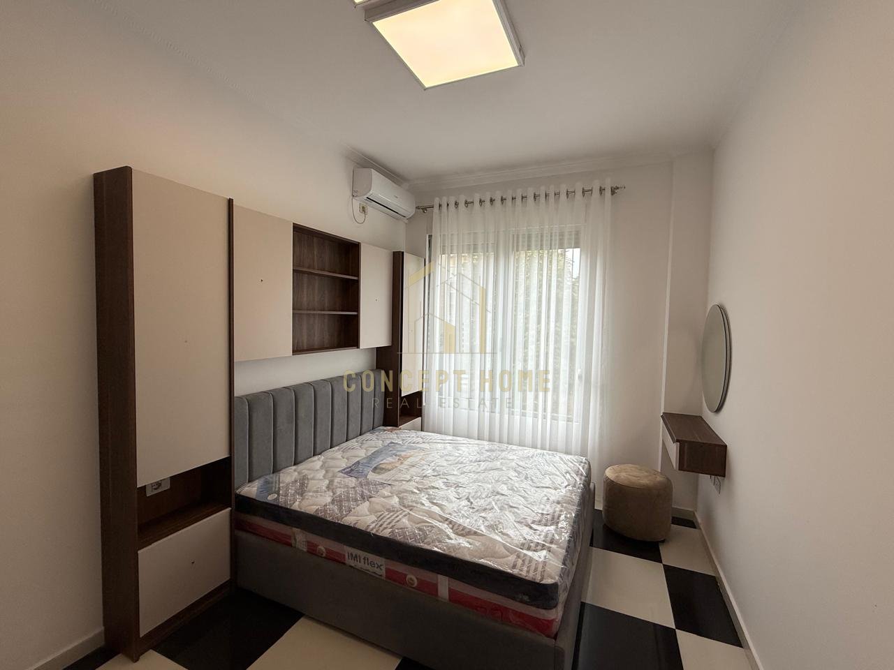 Jepet me qera apartament 1+1 ne Porcelan.
