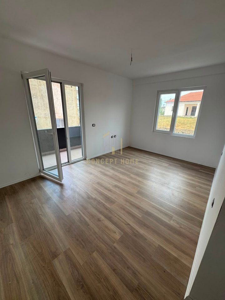 Shitet apartament 2+1ne Paskuqan