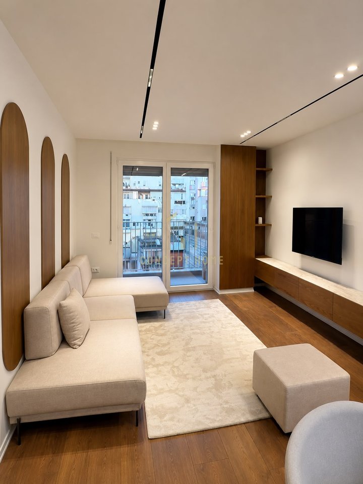 Jepet me qera apartament 1+1+post parkimi tek Xhamlliku