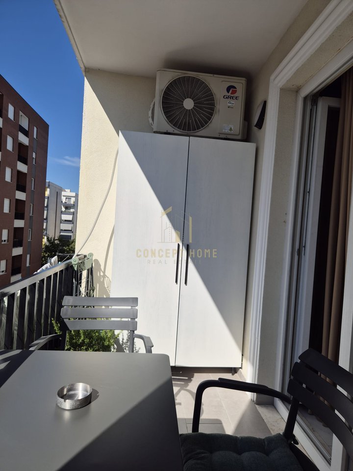 Jepet me qera apartament 2+1 ne Kamez