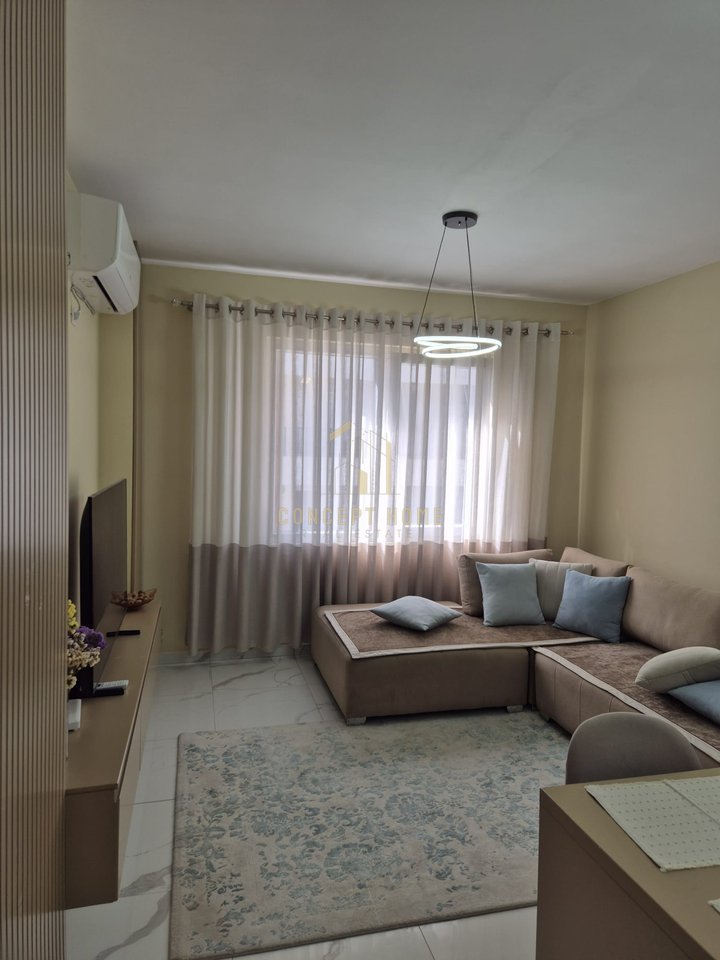 Jepet me qera apartament 2+1 ne Kamez