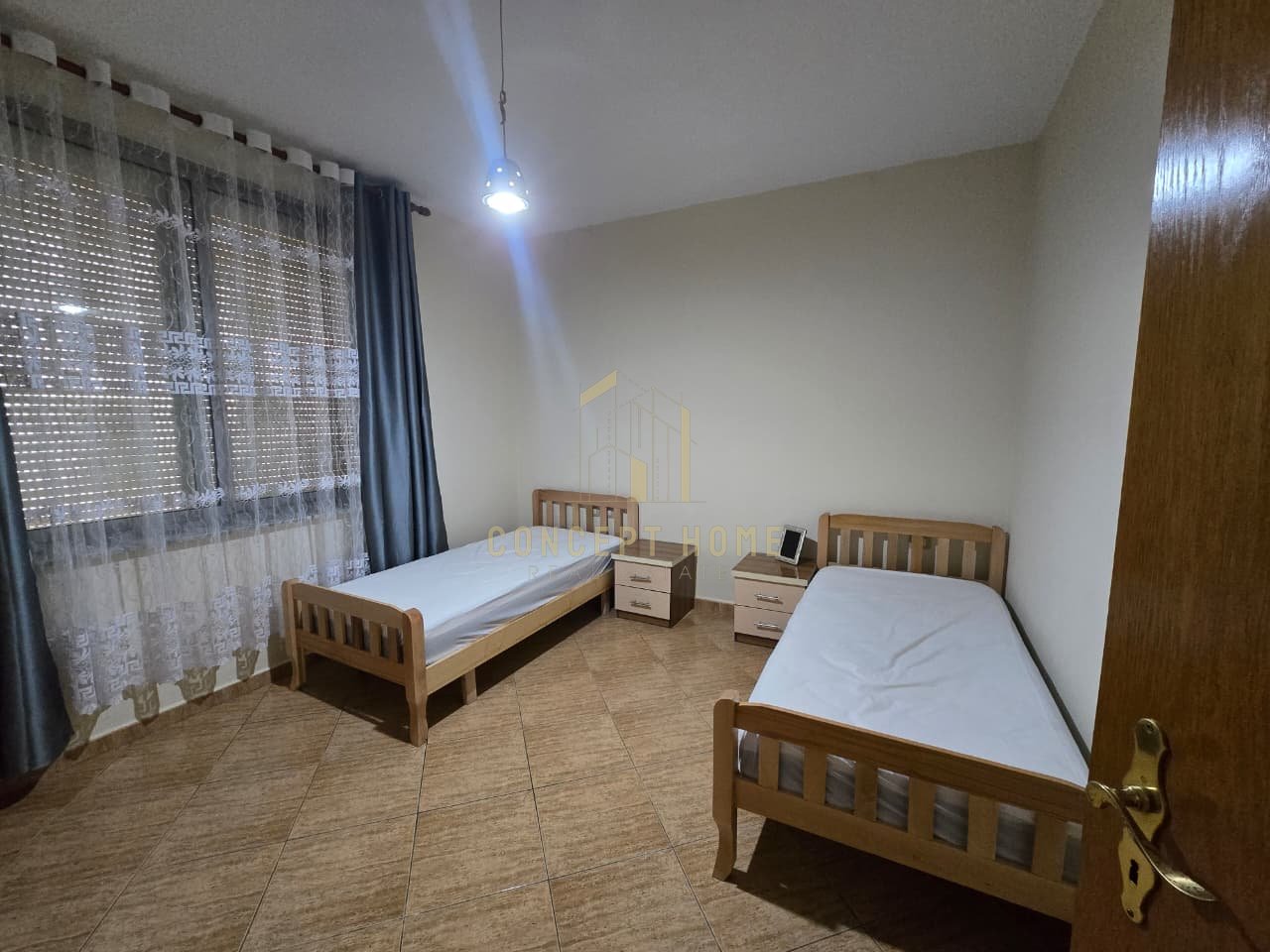 Jepet me qera apartament 2+1+2 tek Rruga e Kosovareve