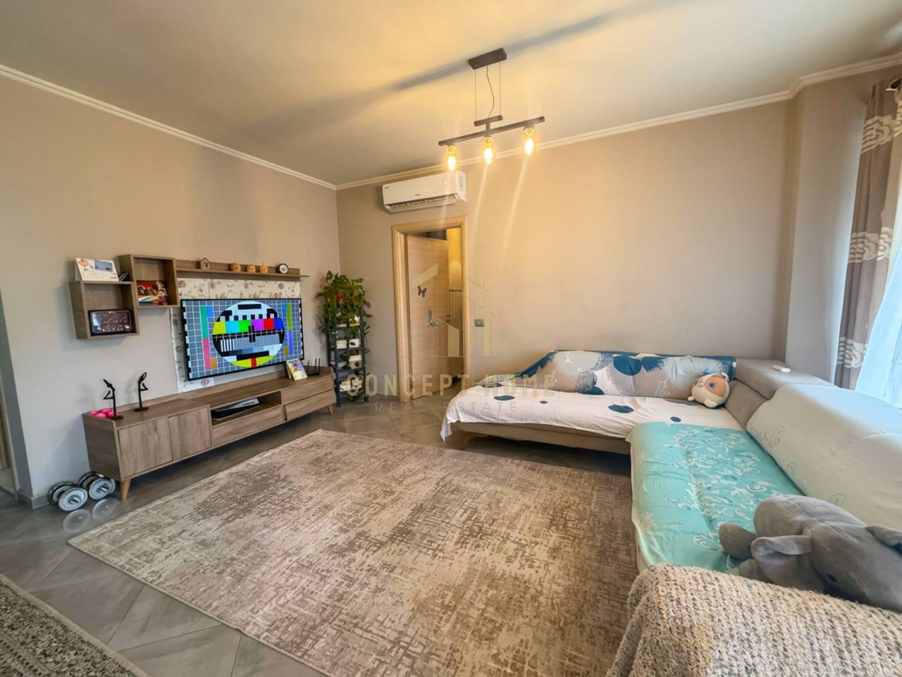 Apartment 2+1+2 for sale on Dibra Street