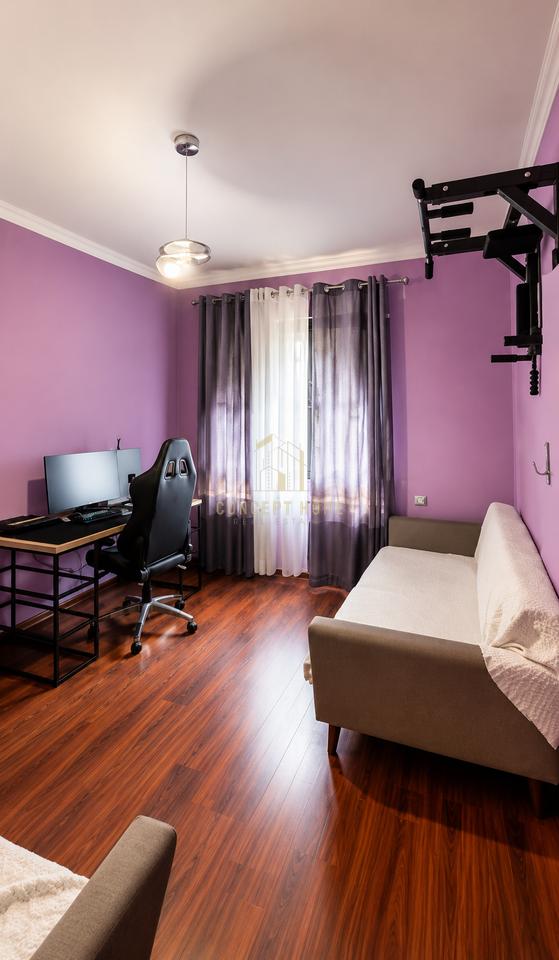 Apartment 2+1+2 for sale on Dibra Street