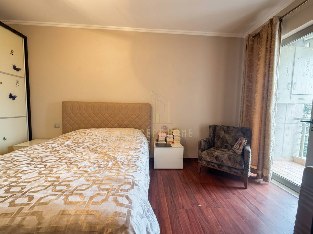 Apartment 2+1+2 for sale on Dibra Street