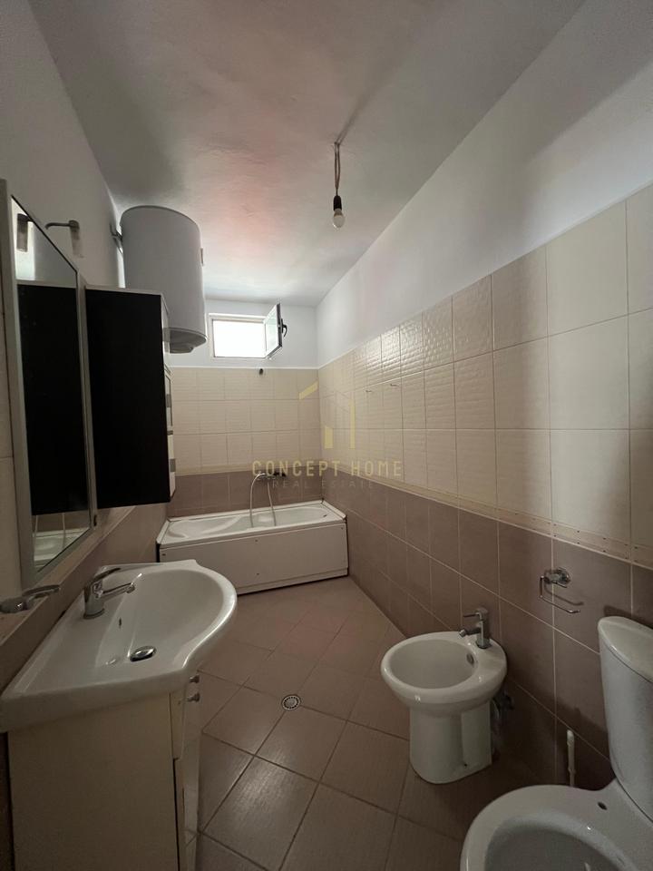 Vendesi appartamento 2+1+2+ veranda ad Astir
