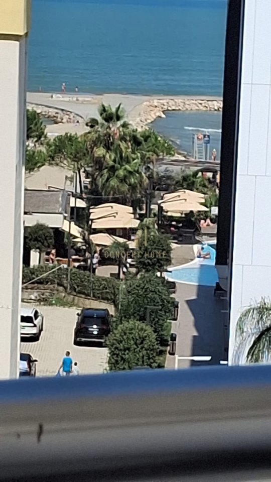 SHITET APARTAMENT ME PAMJE NGA DETI NE  QERRET