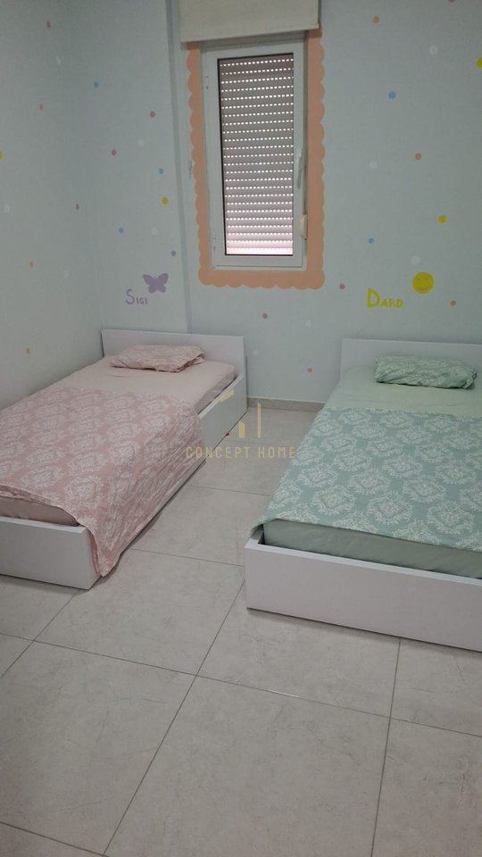 SHITET APARTAMENT ME PAMJE NGA DETI NE  QERRET