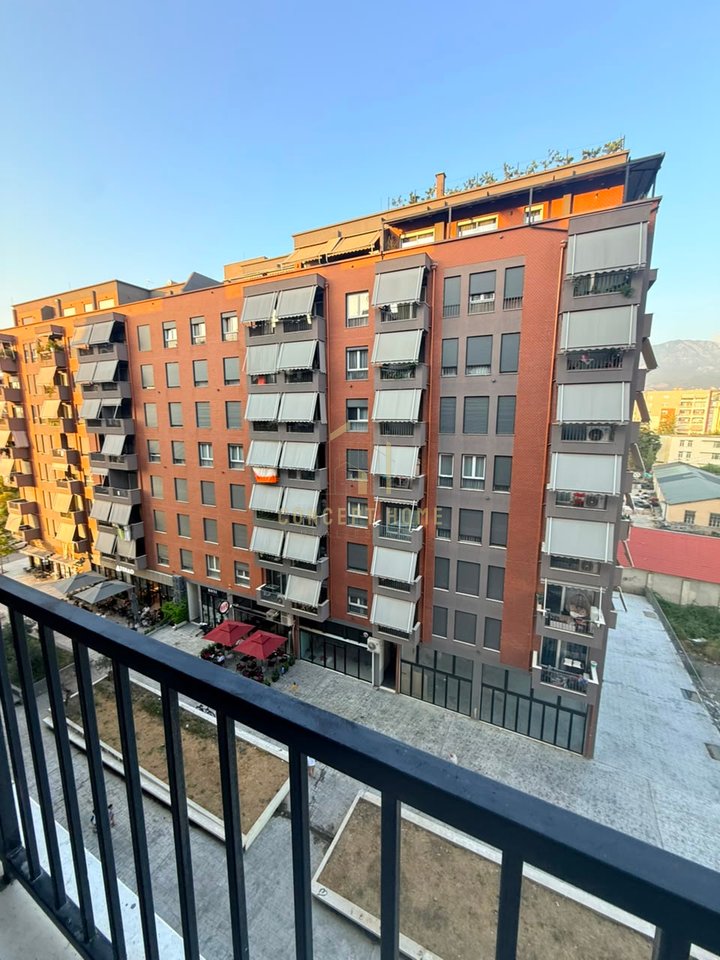 Affittasi appartamento 1+1 a 5 Maji