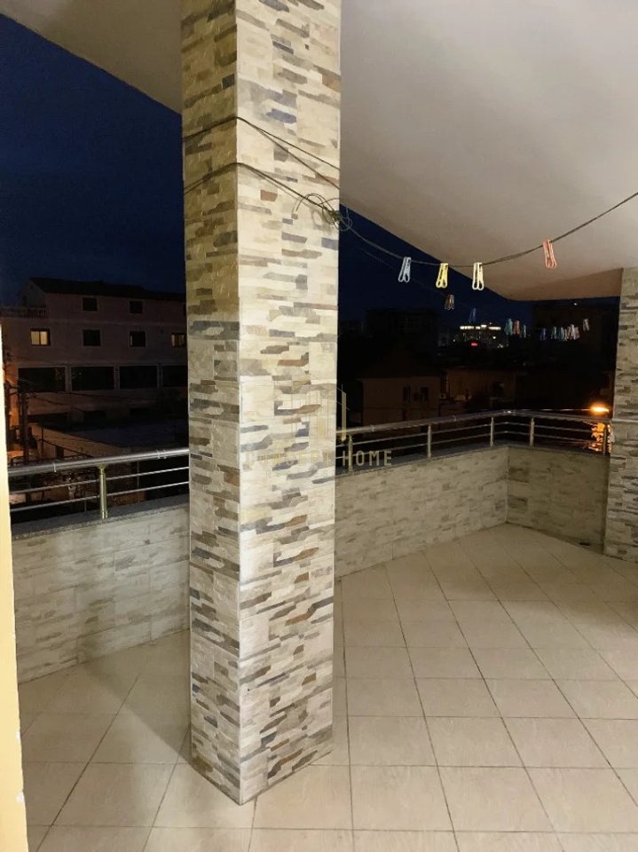For rent third floor of a private apartment 2+1 near 5 May