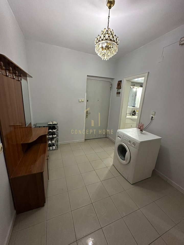Jepet me qera Apartament 2+1 ne Qender