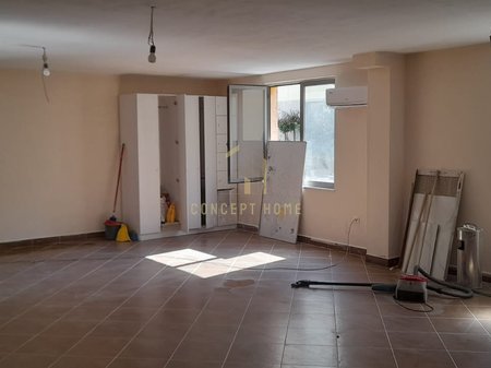 Jepet me qera ambient biznesi tek Liqeni i thate
