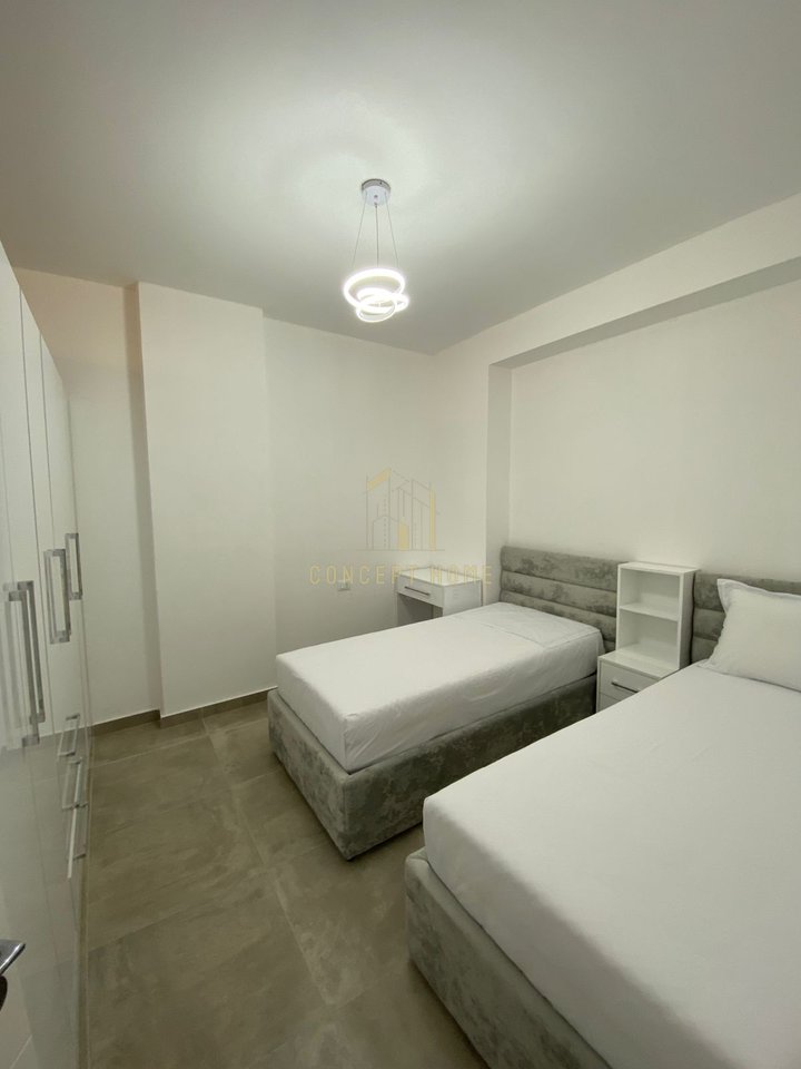 Apartment 2+1 for sale in Paskuqan, with title deed