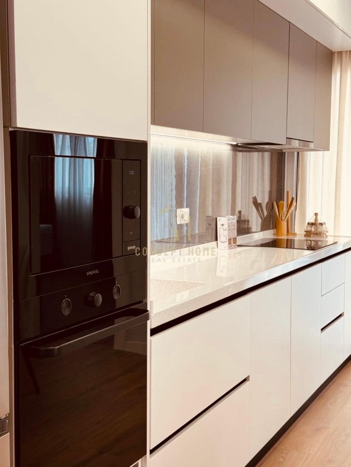 Jepet me qera apartament 2+1 tek Hotel Colosseo