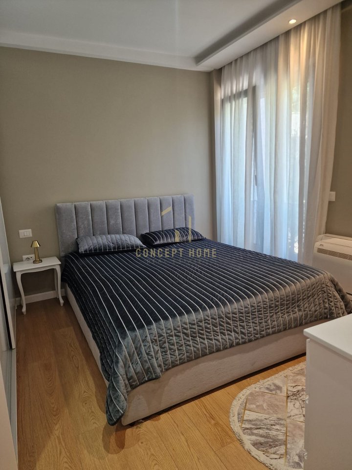 Apartament 3+1+2 me qera - Xhamllik