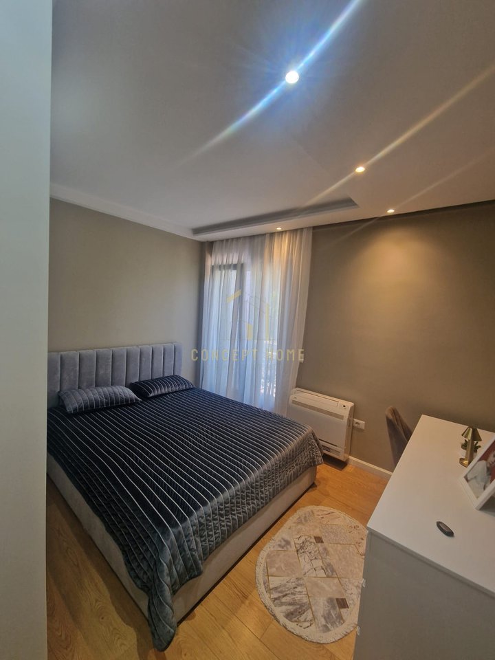Apartament 3+1+2 me qera - Xhamllik
