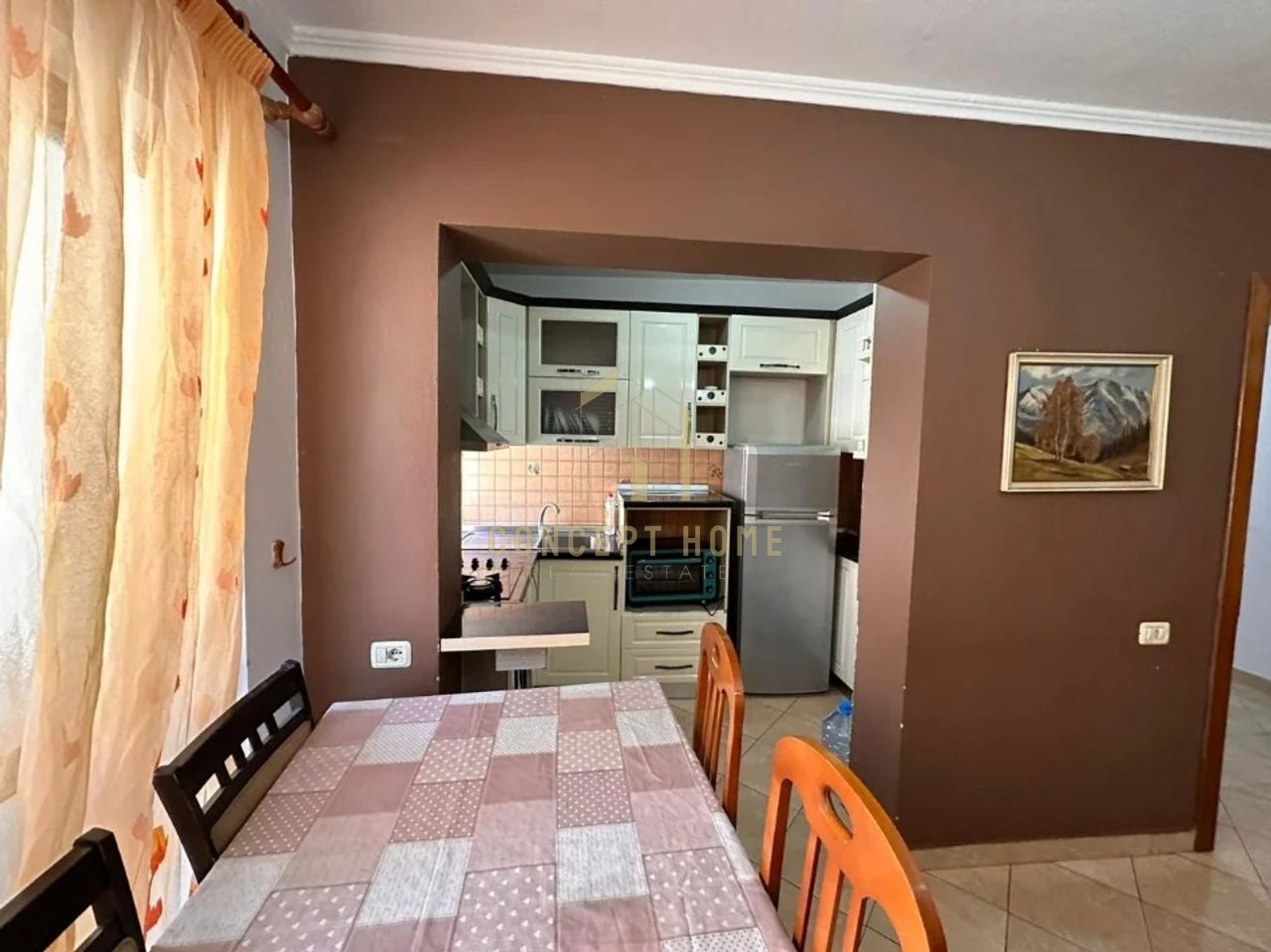 Jepet me qera Apartamenti 2+1 te Marteniteti i Ri/Cmimi: 50.000Leke/ muaj