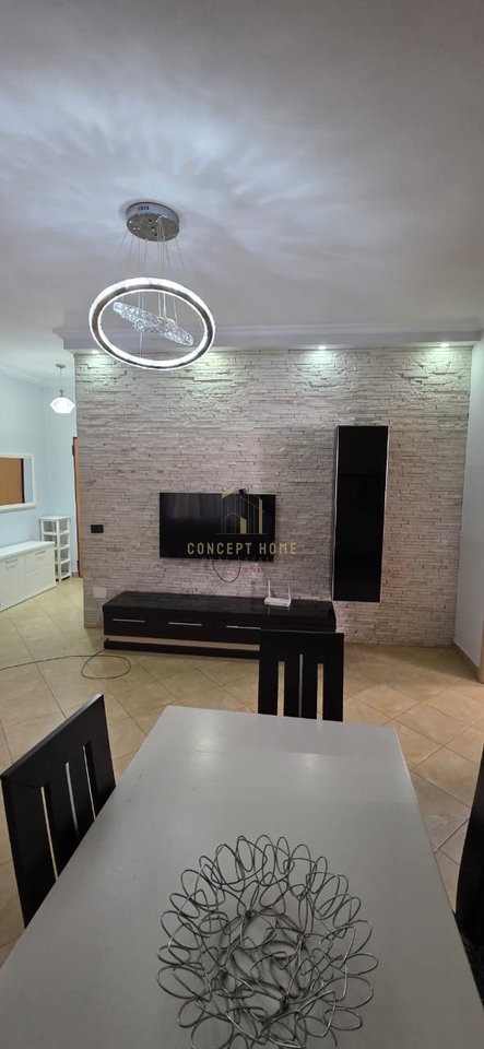 Appartamento 2+1 in affitto ad Astir