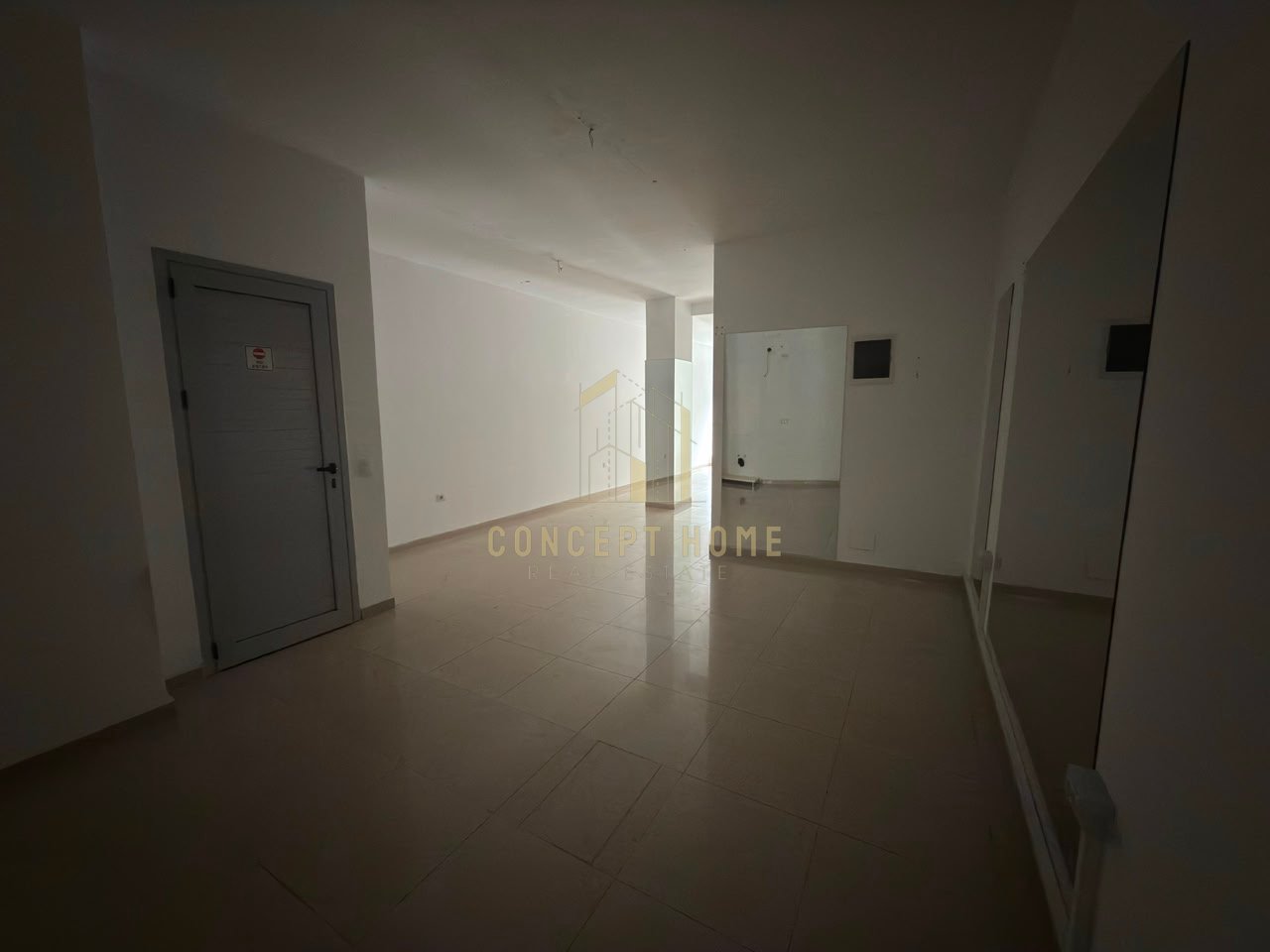 Business premises for rent in Komuna e Parisit
