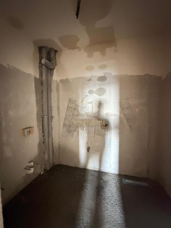 Shitet apartament 2+1 ne Kamez