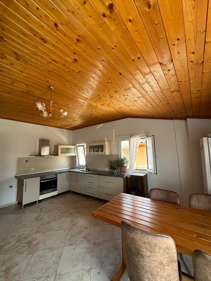 Jepet me qera Apartament 1+1 te Kodra Priftit/Cmimi: 35.000 leke / Muaj