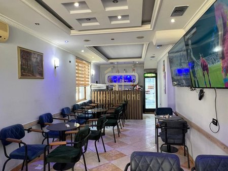 Shitet ambient biznesi tek Rruga Asim Vokshi