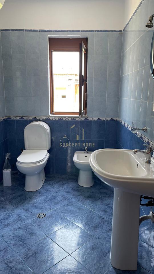 Apartament 1+1 me qera ne Porcelan.