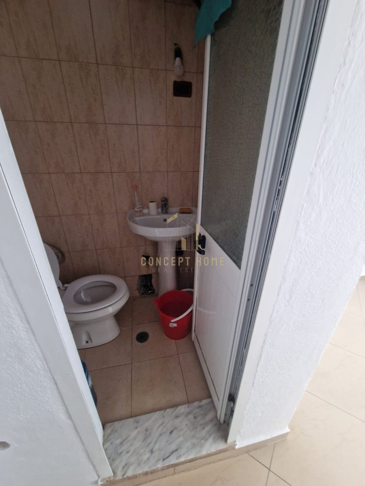 Space for Rent Near Paris Commune, Tirana - 400€ | 30 m²
