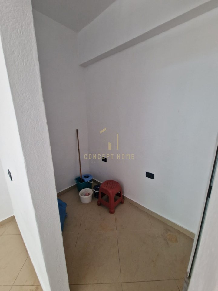 Space for Rent Near Paris Commune, Tirana - 400€ | 30 m²